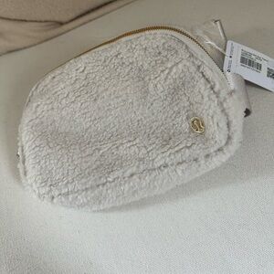 lululemon fleece sherpa belt bag